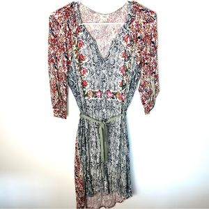 TINY by Anthropologie 3/4 sleeve floral pattern button up shirt dress.
